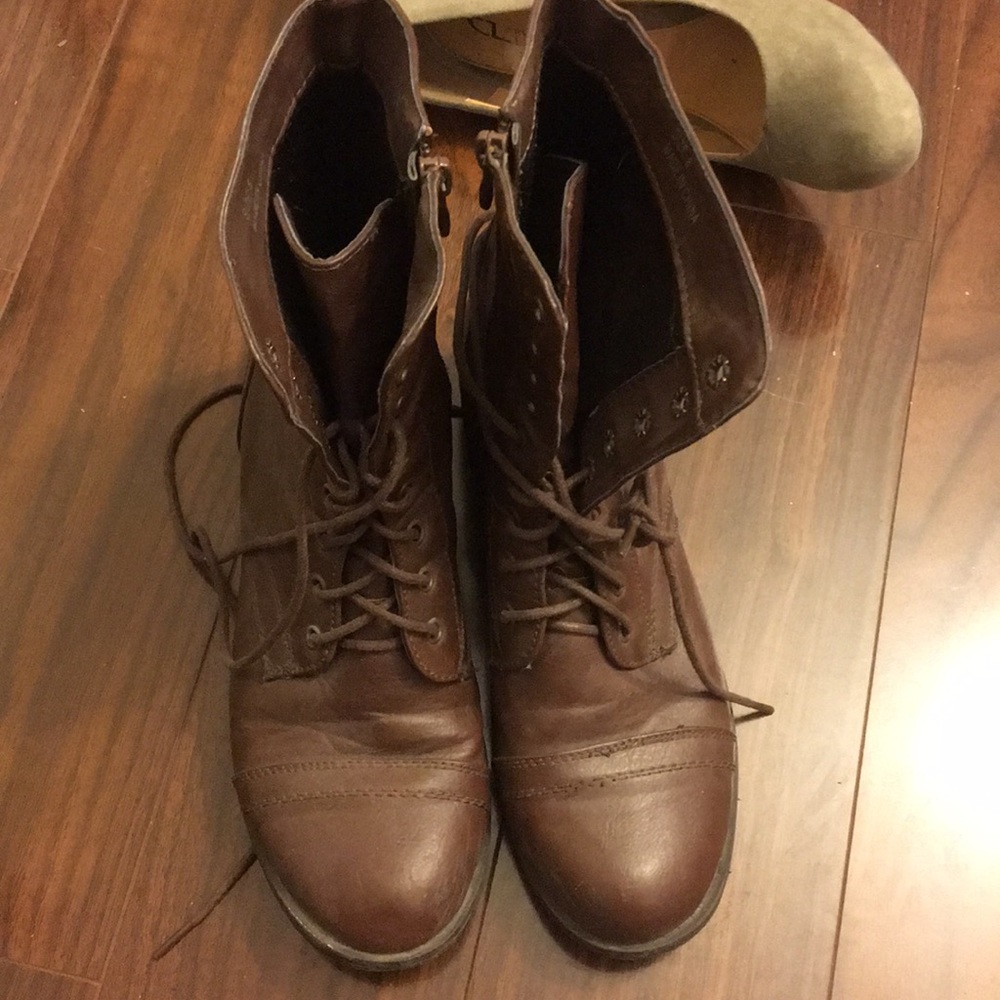 wet seal combat boots size 8